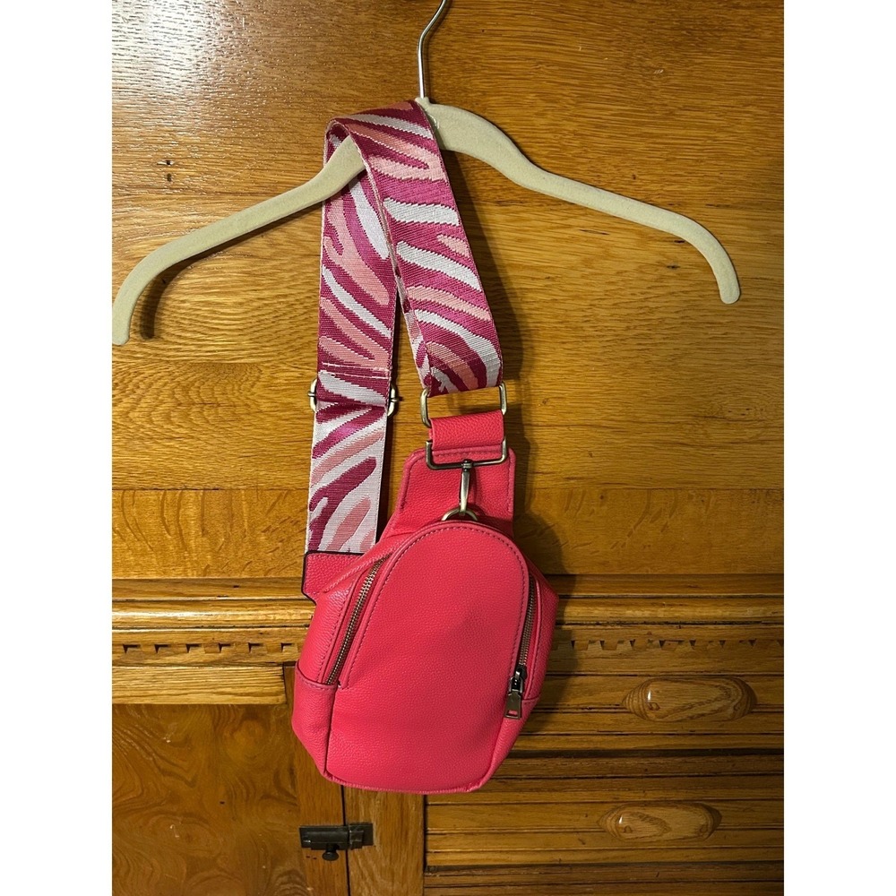 Pink Pebbled Vegan Leather Sling Bag Zebra Guitar Strap Crossbody Backpack Y2K - Picture 12 of 13